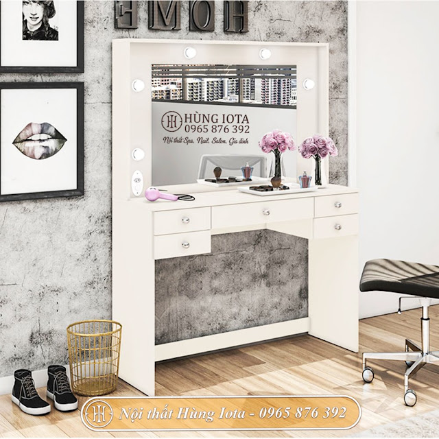 Bàn trang điểm hiện đại gương hình chữ nhật có đèn