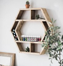 Kệ gỗ đựng lọ tinh dầu hình lục giác treo tường decor spa, cửa hàng KG78