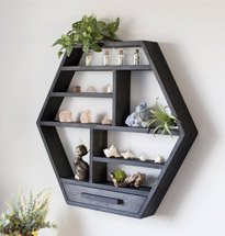 Kệ lục giác treo tường đựng mỹ phẩm decor spa, salon tóc, tiệm nail KG64