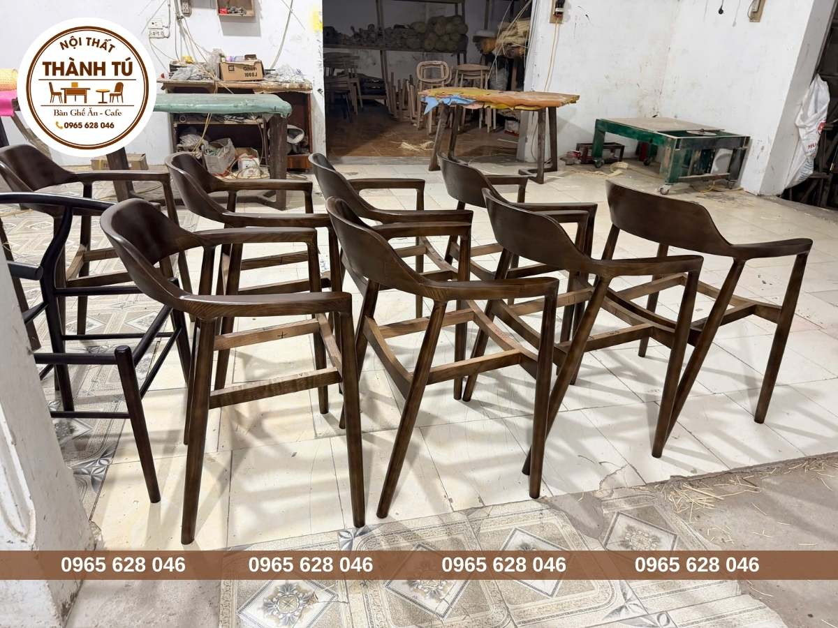 Xưởng sản xuất bàn ghế ăn gỗ ở Hải Dương