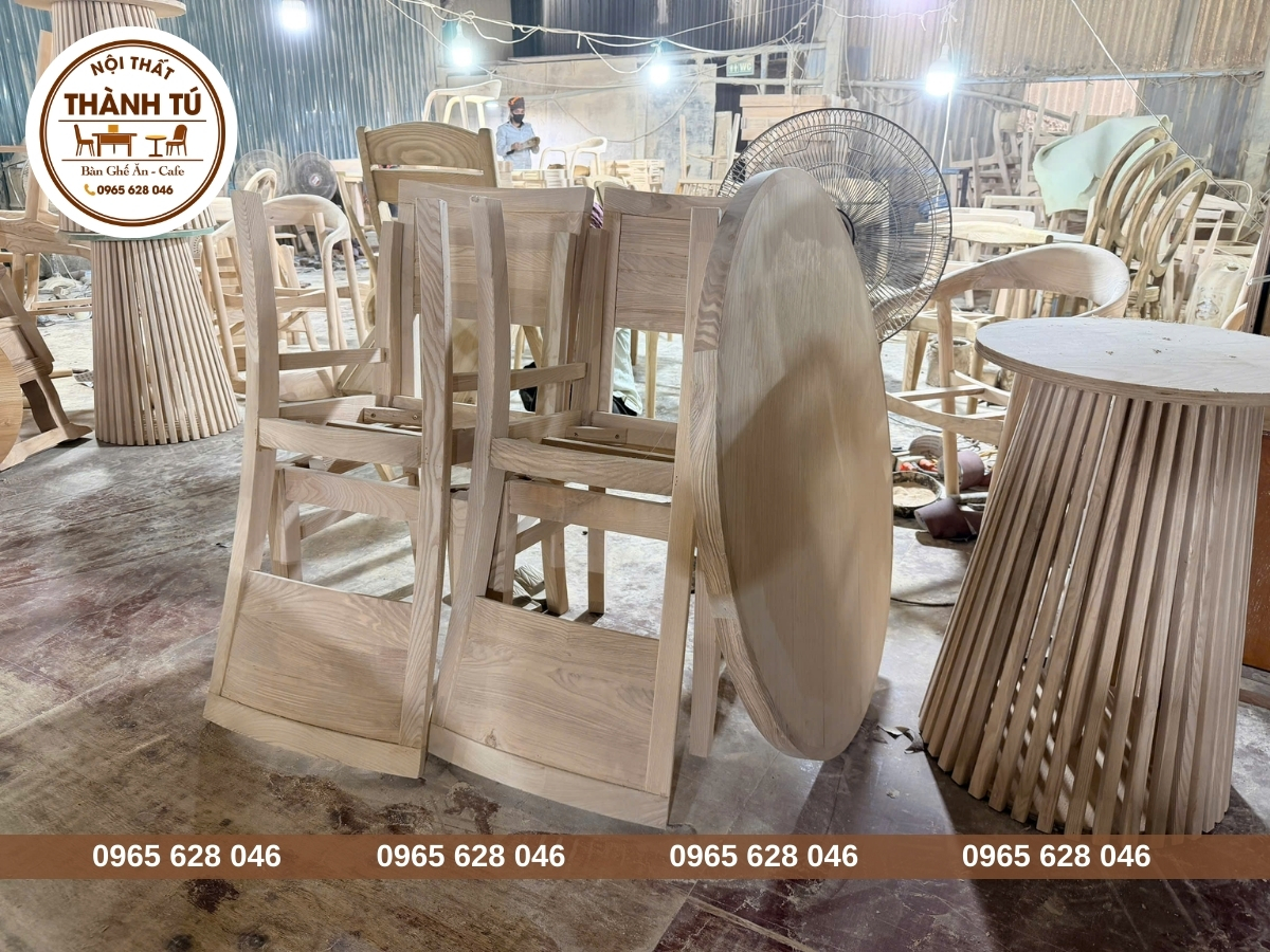 Xưởng sản xuất bàn ghế ăn gỗ ở Hà Nội