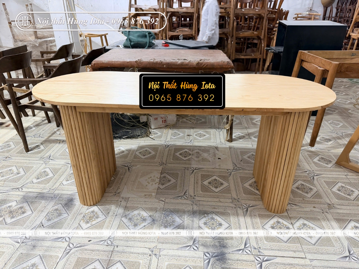 Bàn gỗ mặt oval giá rẻ