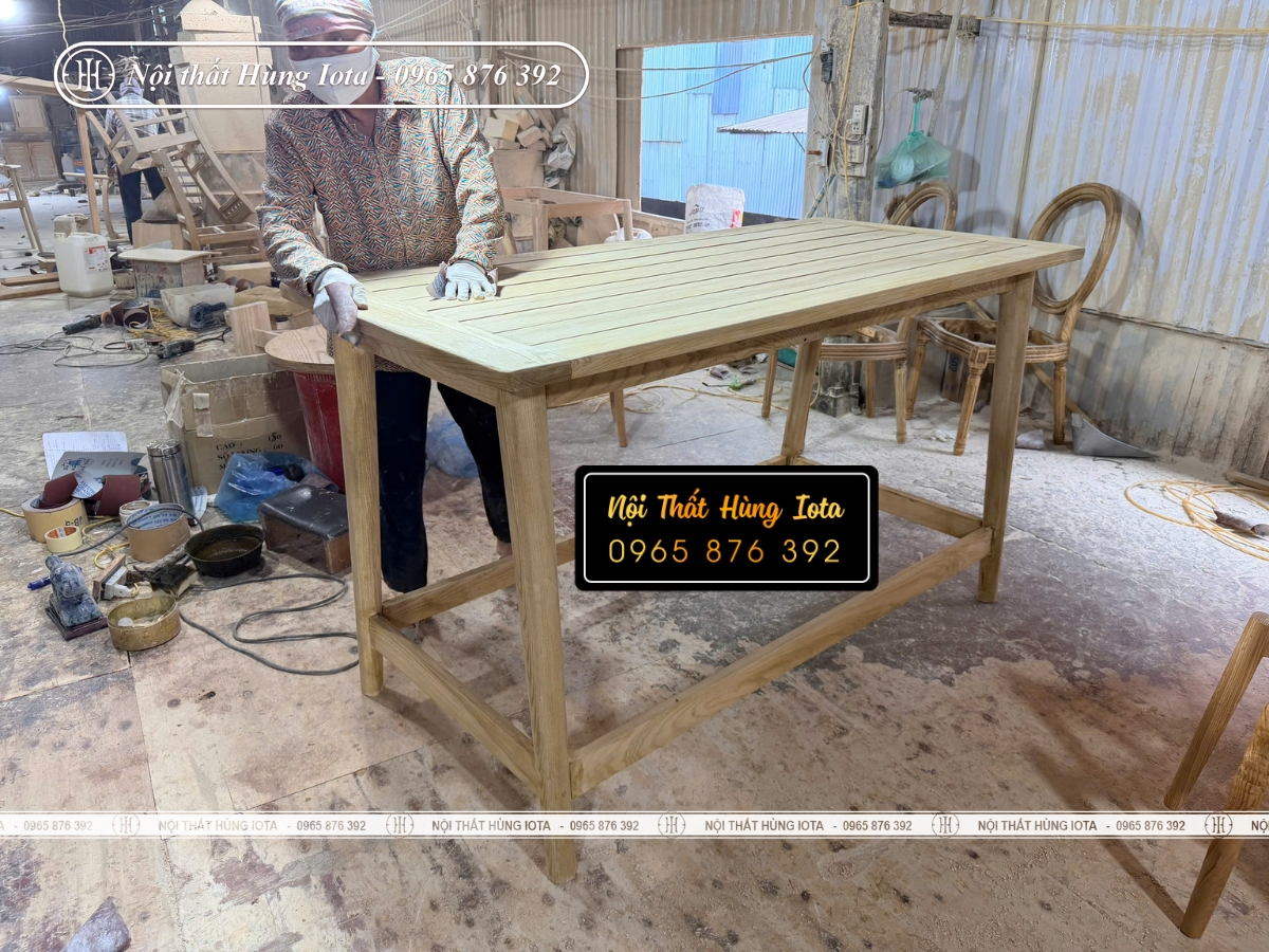 Bàn gỗ ngoài trời hình chữ nhật giá rẻ tại xưởng