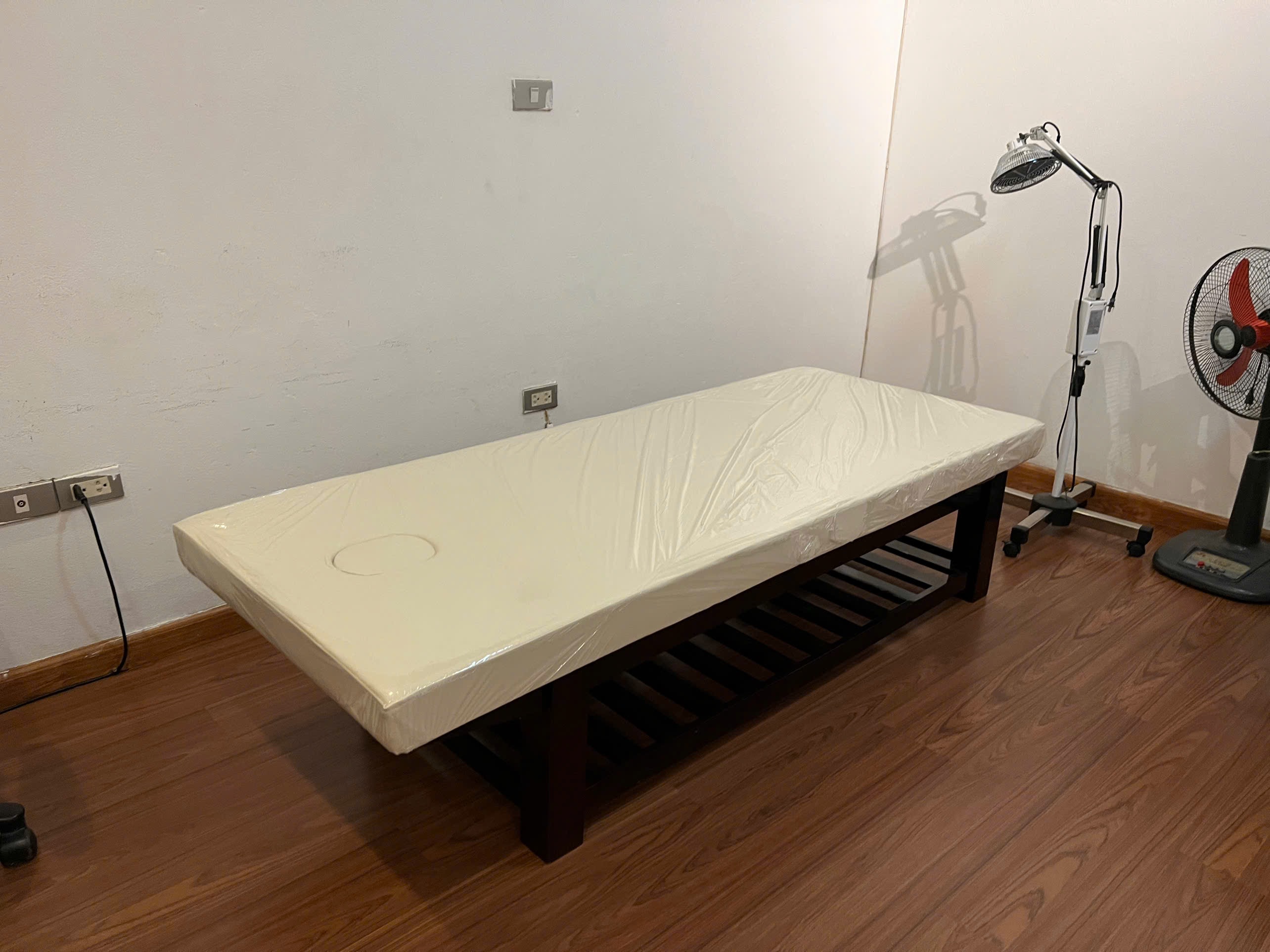 Lắp đặt giường spa ở Bắc Từ Liêm