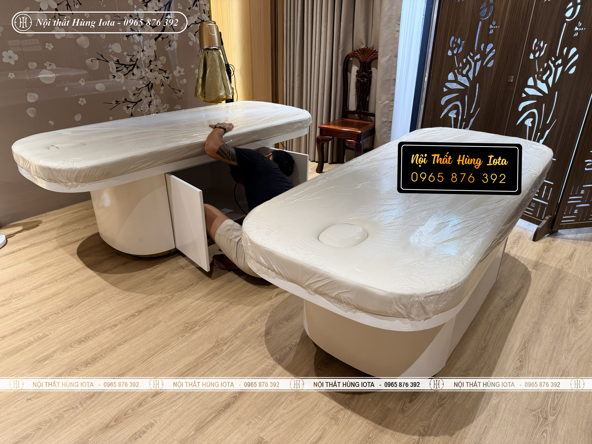 Giường spa màu trắng cao cấp lắp đặt tại Hà Đông
