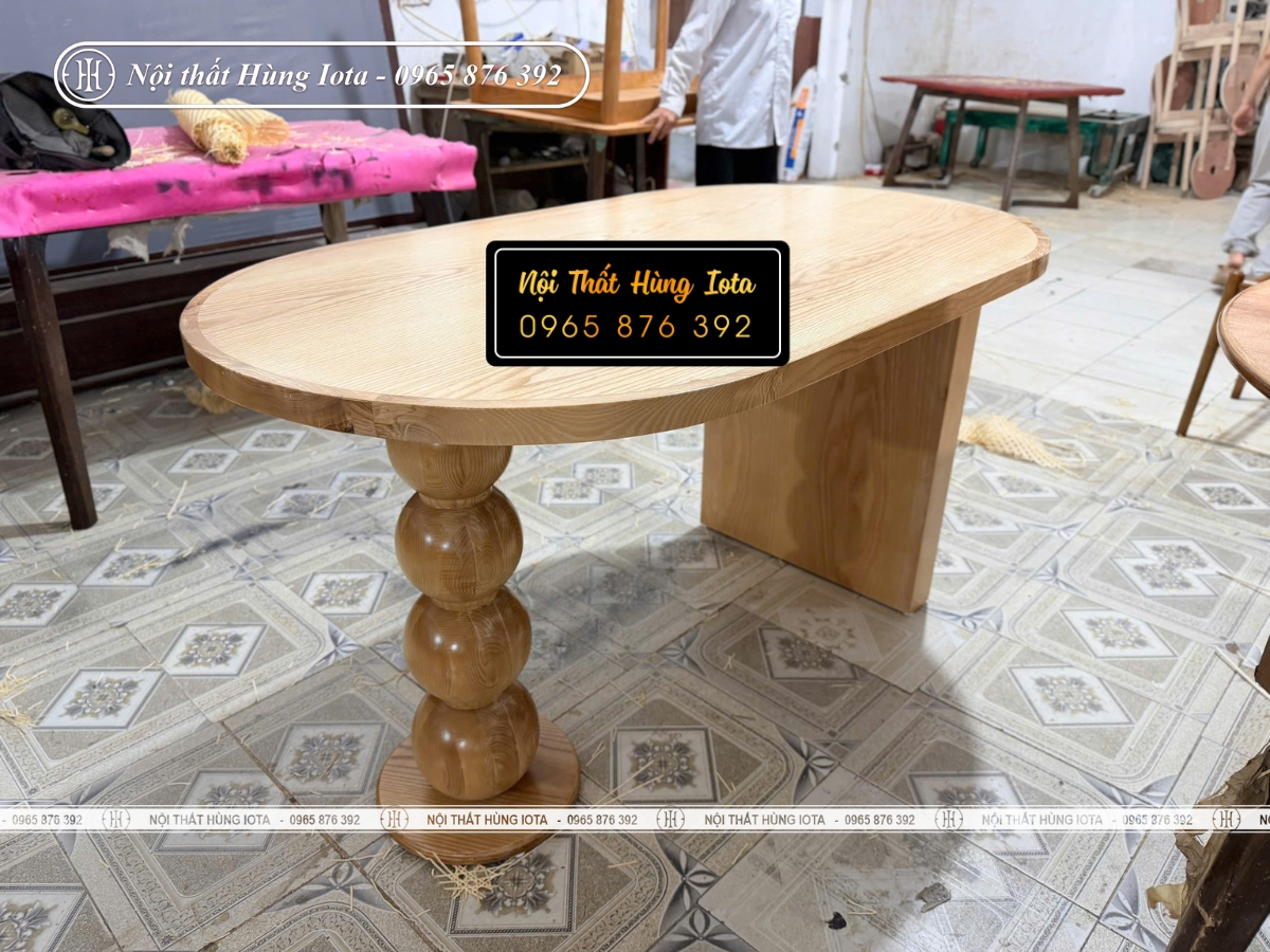 Thumb bàn gỗ mặt oval đẹp giá rẻ