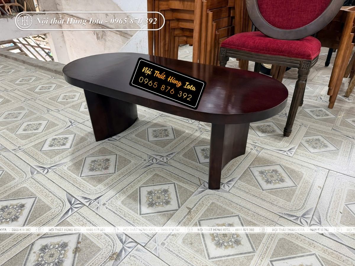 Bàn gỗ mặt oval chân cong