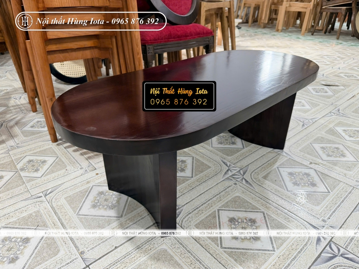 Bàn gỗ mặt oval chân cong